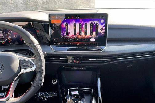 2026 Volkswagen Golf GTI 2.0T SE DSG