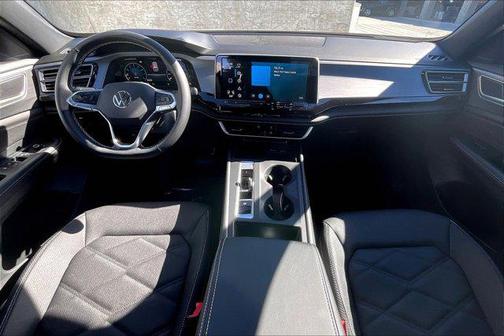 2026 Volkswagen Atlas Cross Sport 2.0T SE