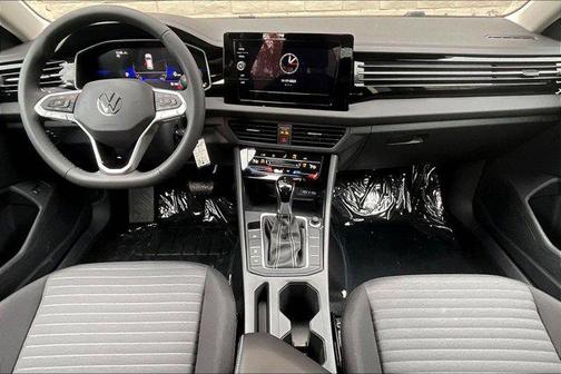 Deep Black Pearl 2026 Volkswagen Jetta 1.4T S