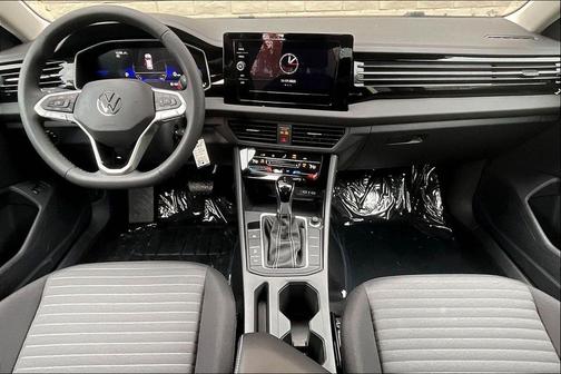 Deep Black Pearl 2026 Volkswagen Jetta 1.4T S