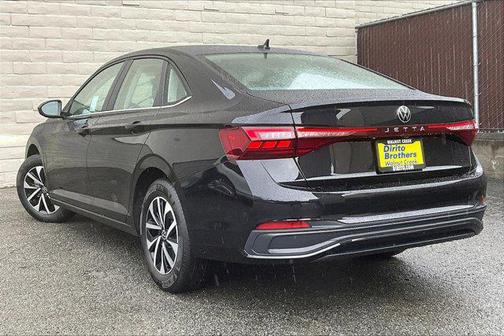 Deep Black Pearl 2026 Volkswagen Jetta 1.4T S