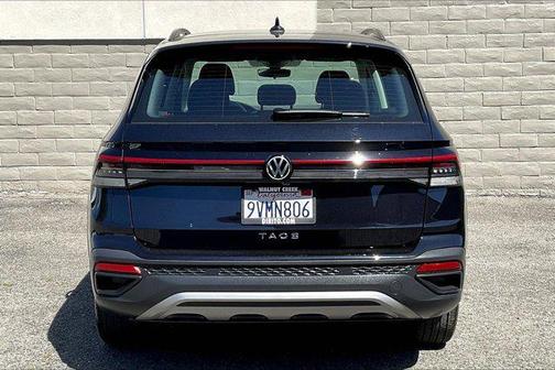 Deep Black Pearl 2025 Volkswagen Taos 1.5T S