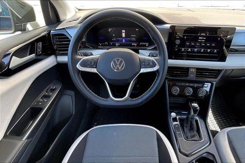 Deep Black Pearl 2025 Volkswagen Taos 1.5T S