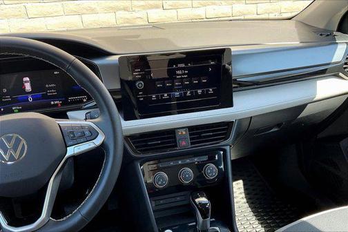 Deep Black Pearl 2025 Volkswagen Taos 1.5T S