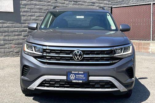 Platinum Gray Metallic 2023 Volkswagen Atlas 3.6L SE w/Technology