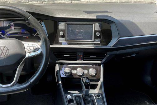 2023 Volkswagen Jetta 1.5T SE