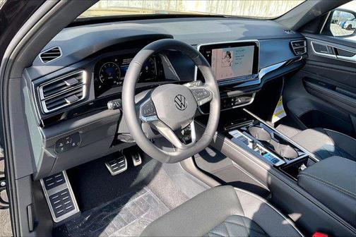 2026 Volkswagen Atlas Cross Sport 2.0T SEL Premium