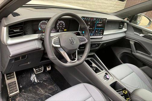 2026 Volkswagen Tiguan 2.0T SE R-Line Black 4MOTION