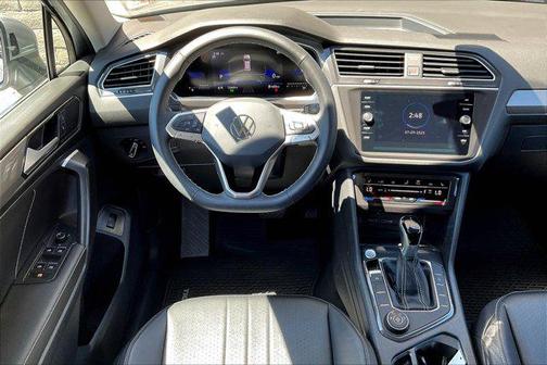 2024 Volkswagen Tiguan 2.0T SE 4MOTION