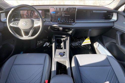 platinum gray metallic 2026 Volkswagen Tiguan 2.0T SE 4MOTION