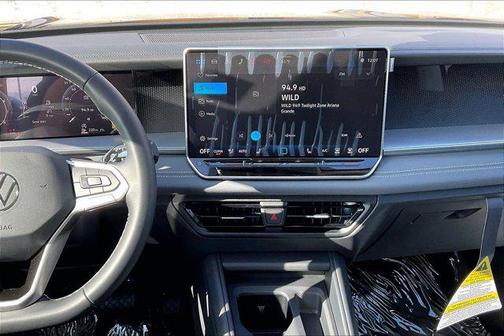 platinum gray metallic 2026 Volkswagen Tiguan 2.0T SE 4MOTION