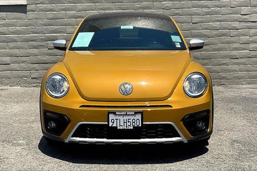 2017 Volkswagen Beetle 1.8T Dune
