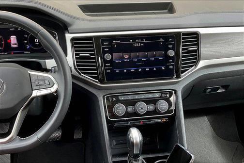 2023 Volkswagen Atlas 2.0T SE w/Technology 4MOTION