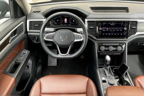 2023 Volkswagen Atlas 2.0T SE w/Technology 4MOTION