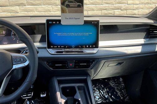 2025 Volkswagen Tiguan 2.0T SE R-Line Black