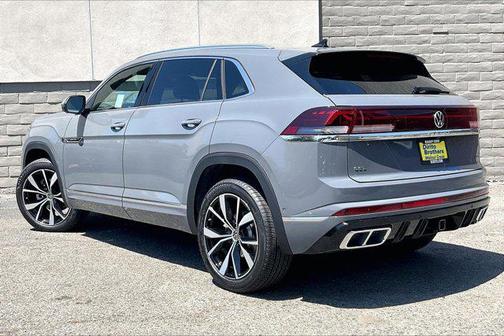 pure gray 2026 Volkswagen Atlas Cross Sport 2.0T SEL Premium
