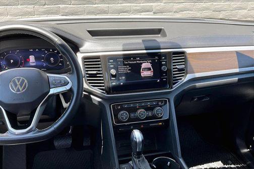 2022 Volkswagen Atlas 2.0T SE w/Technology 4MOTION