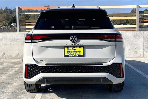 2026 Volkswagen Tiguan 2.0T SE R-Line Black 4MOTION