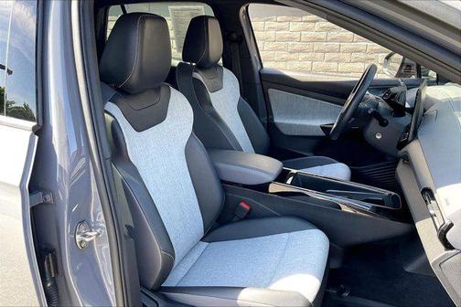 Pure Gray 2023 Volkswagen ID.4 Pro