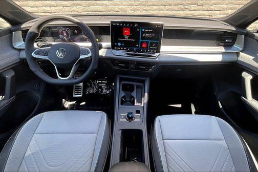 2025 Volkswagen Tiguan 2.0T SE R-Line Black 4MOTION