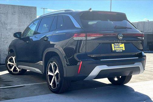 2025 Volkswagen Tiguan 2.0T SE 4MOTION