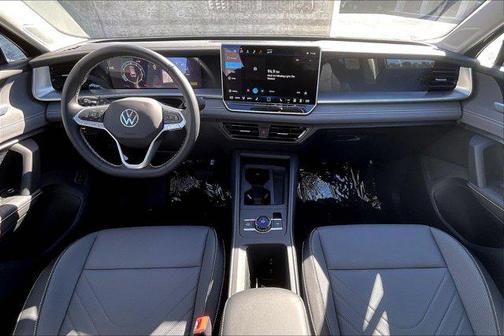 2025 Volkswagen Tiguan 2.0T SE 4MOTION