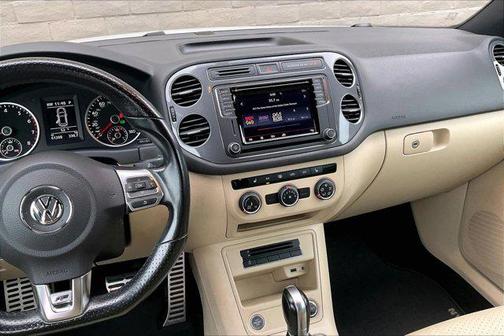 2016 Volkswagen Tiguan R-Line