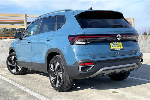 2026 Volkswagen Taos SE