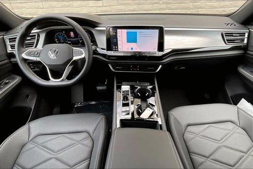2025 Volkswagen Atlas Cross Sport 2.0T SE w/Technology