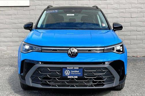 2025 Volkswagen Taos SE Black