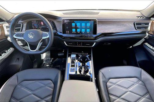 2026 Volkswagen Atlas 2.0T SE w/Technology 4MOTION