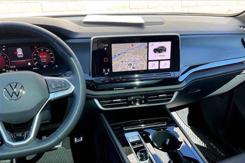 2024 Volkswagen Atlas Cross Sport 2.0T SEL Premium