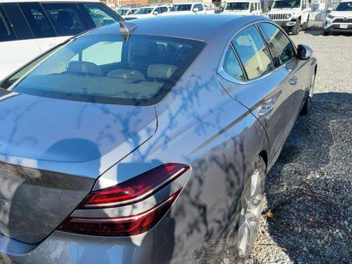 2025 Genesis G70 2.5T RWD