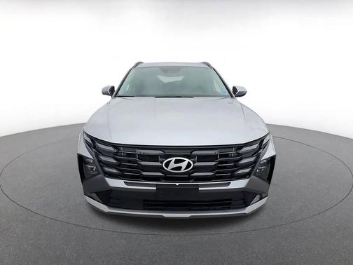 Shimmering Silver 2025 Hyundai TUCSON SEL