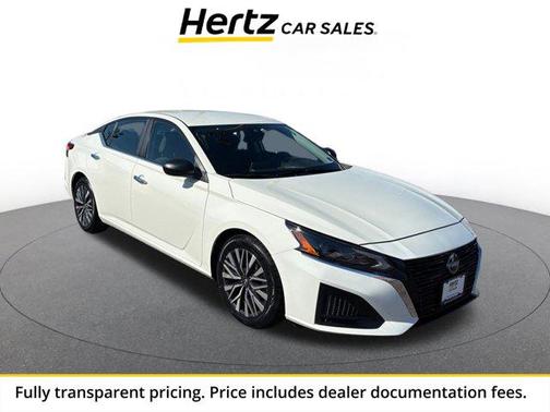Glacier White 2025 Nissan Altima SV FWD