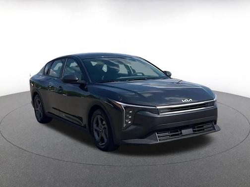 Interstellar Gray 2025 Kia K4 LXS