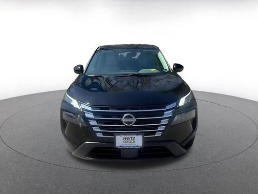 Super Black 2025 Nissan Rogue SV