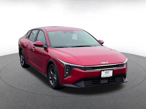 Currant Red 2025 Kia K4 LXS