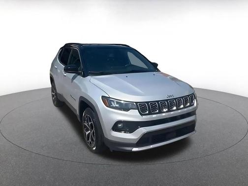 Silver Zynith Metallic Clearcoat 2025 Jeep Compass Limited