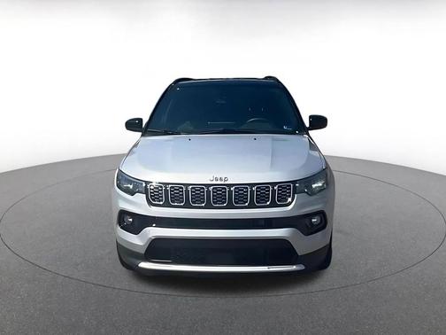 Silver Zynith Metallic Clearcoat 2025 Jeep Compass Limited