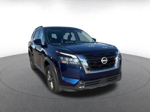 2025 Nissan Pathfinder SV FWD