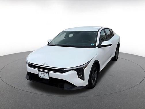 Snow White Pearl 2025 Kia K4 LXS