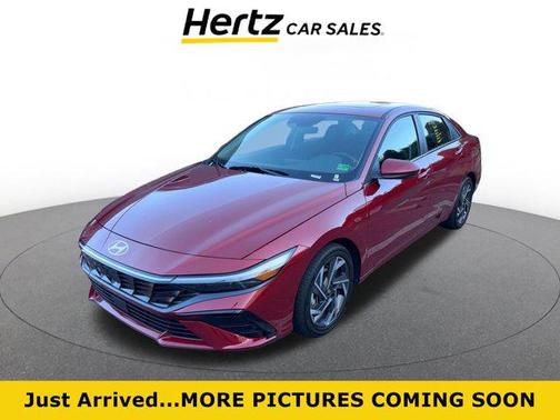 2025 Hyundai ELANTRA SEL