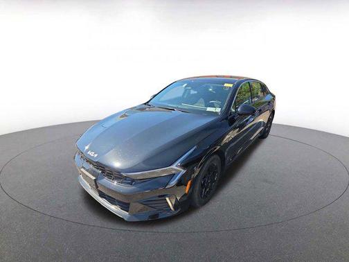 Aurora Black Pearl 2025 Kia K5 LXS