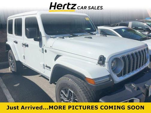 2025 Jeep Wrangler 4-Door Sahara 4x4
