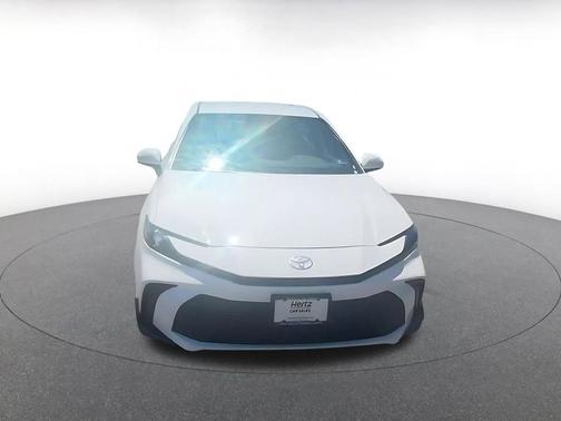 Ice Cap 2025 Toyota Camry SE