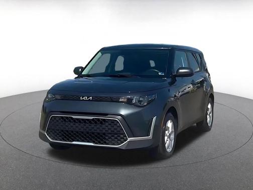 Gravity Gray 2025 Kia Soul LX