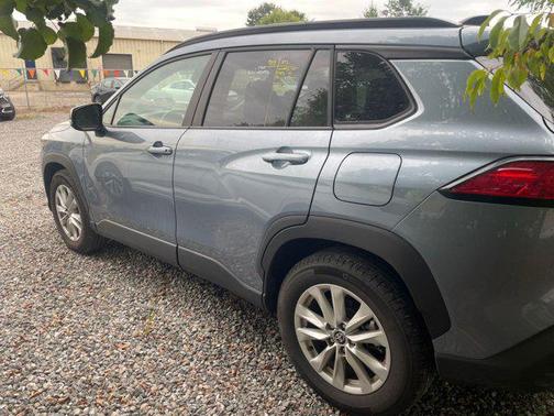 2025 Toyota Corolla Cross LE