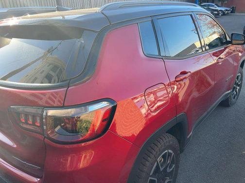 2025 Jeep Compass Trailhawk