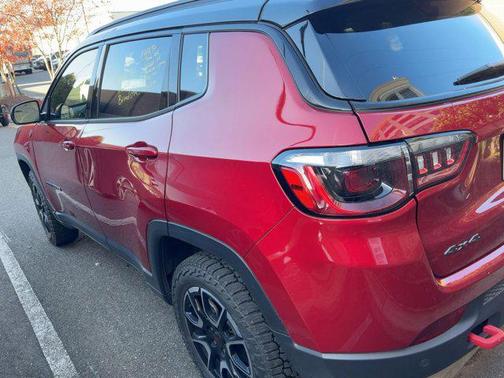 2025 Jeep Compass Trailhawk